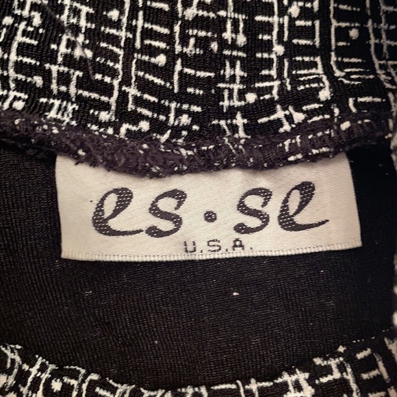 Es.se  brand vintage mock turtleneck crop top - Picture 3 of 4